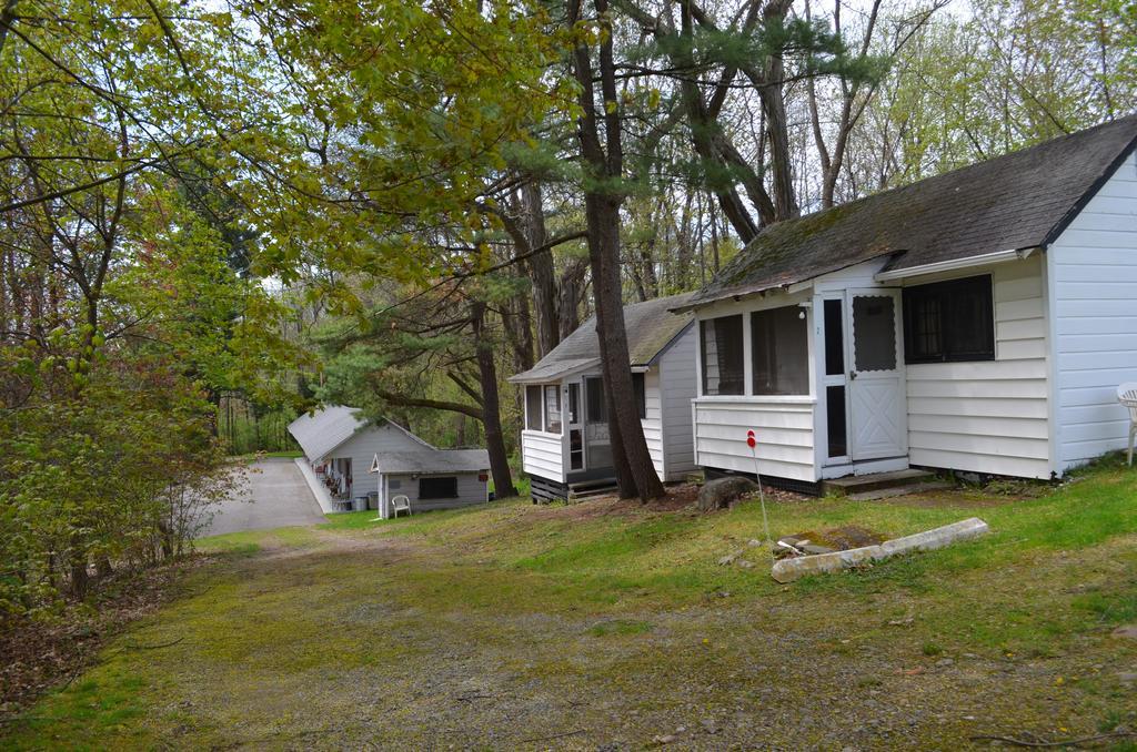 Chamber Lane Motel Round Lake Exterior foto