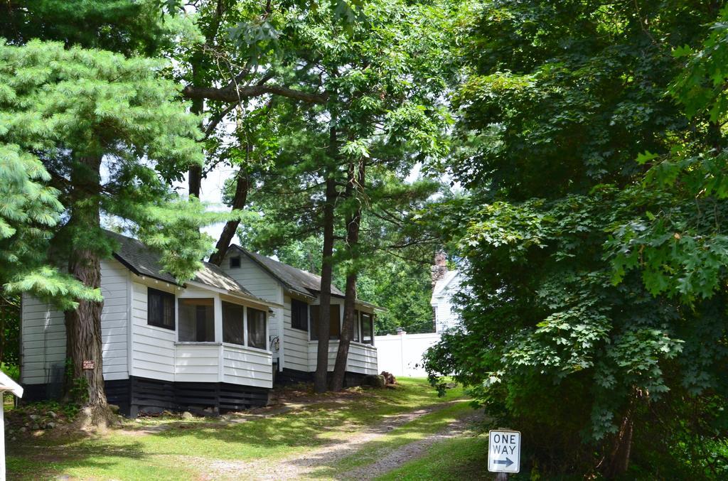 Chamber Lane Motel Round Lake Exterior foto