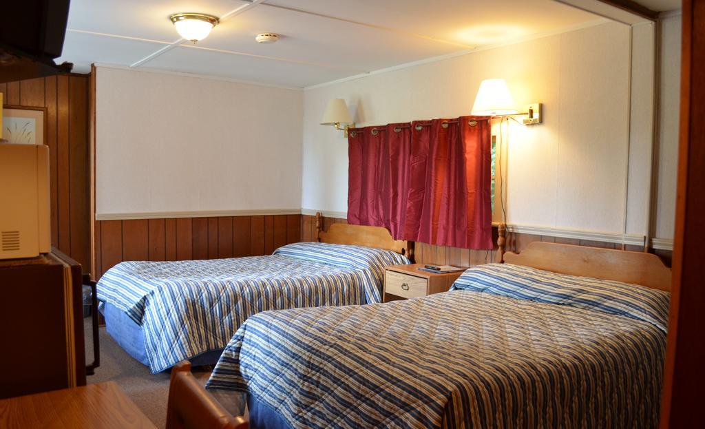 Chamber Lane Motel Round Lake Cameră foto